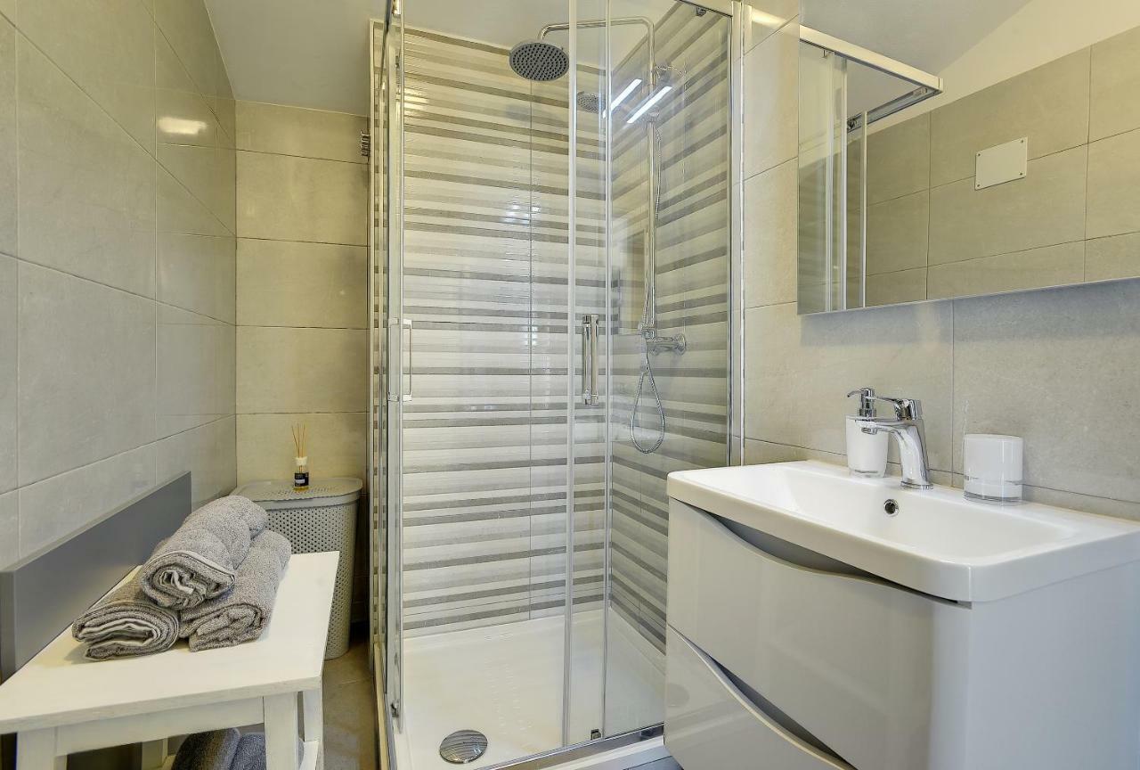 Apartment Niko Pula Ngoại thất bức ảnh